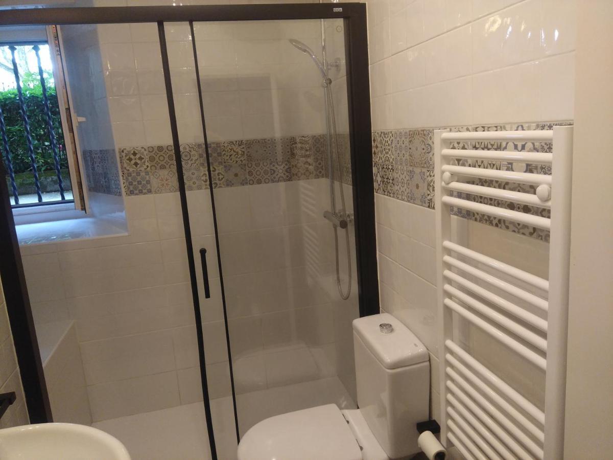 Coqueto Apartamento Frente Al Guggenheim Bilbao Bagian luar foto